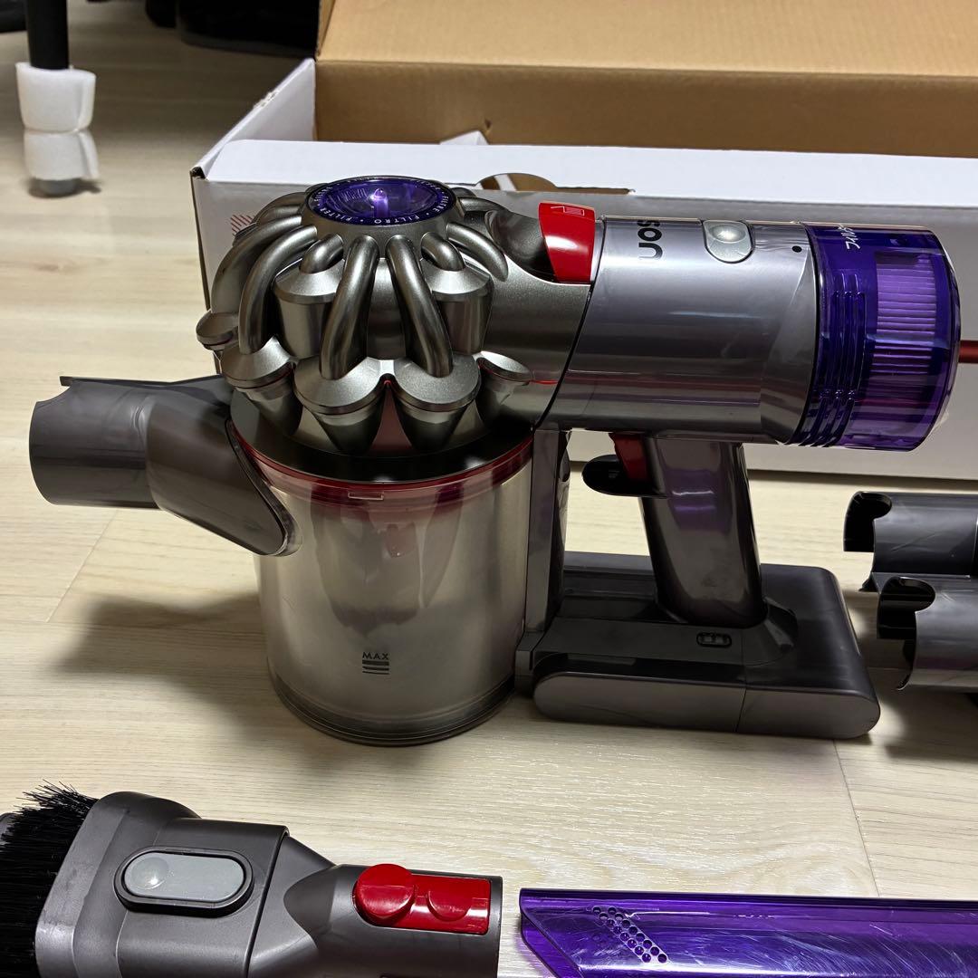 ※CQQQQ（本体のみ）Dyson V8 Slim Fluffy+