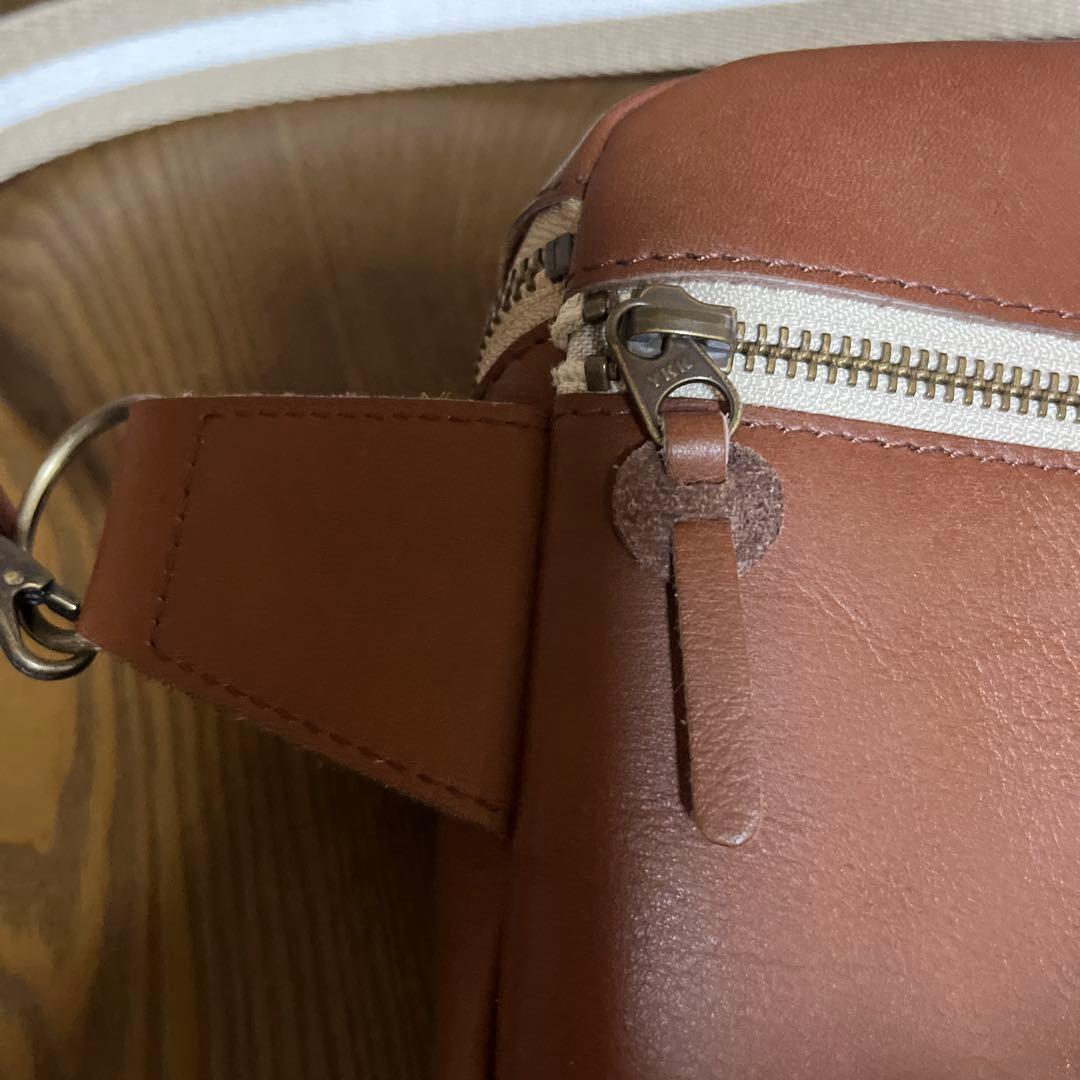 美品⭐︎Kanmi. 限定色ボディバッグ 防水レザー ウエストバッグ