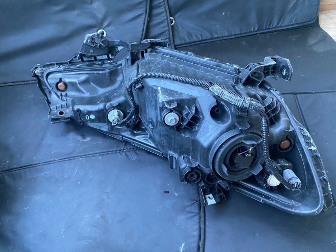 ホンダ フィット GK3 2013〜2017年 前期型　ハロゲン ヘッドライト