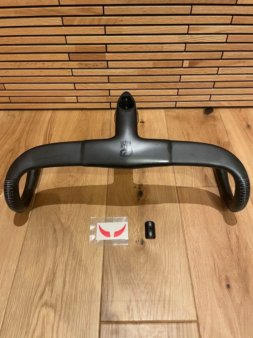 MOST TALON ULTRA LAGHTステム一体型カーボンハンドル