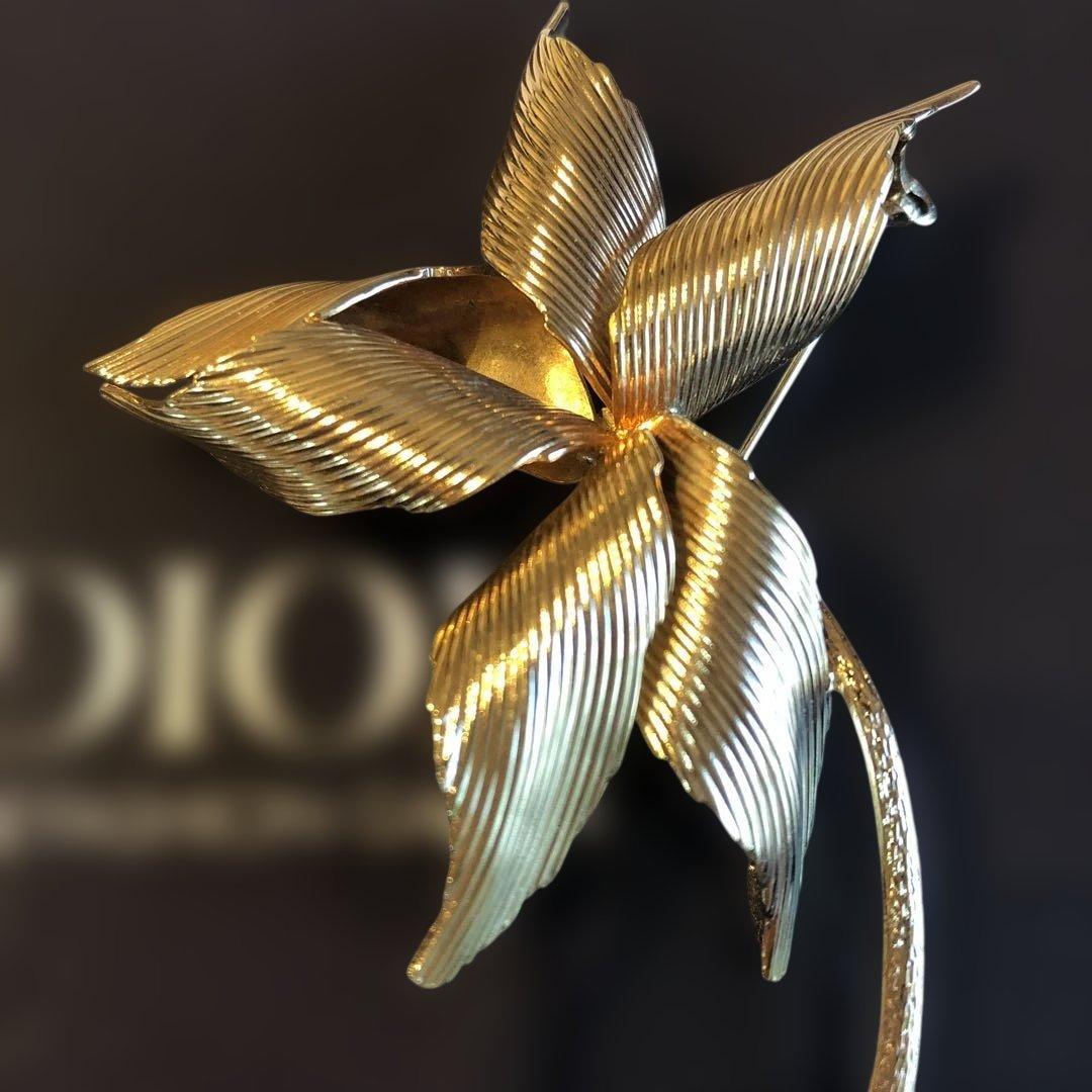 ディオール　DIOR ブローチ