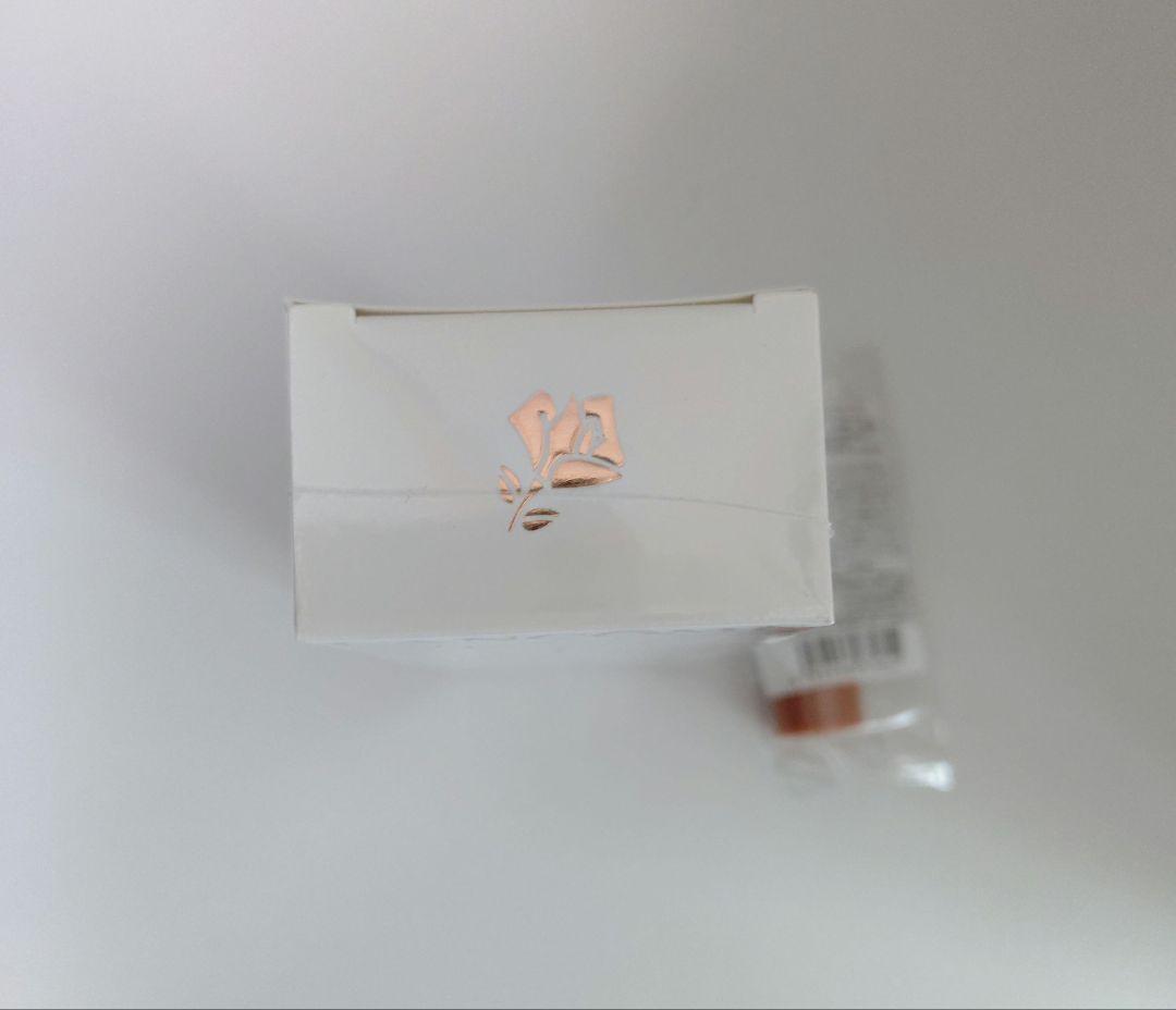 ☆新品未開封☆ランコムUVエクスペールトーンアップBB50ml &ローズサンプル