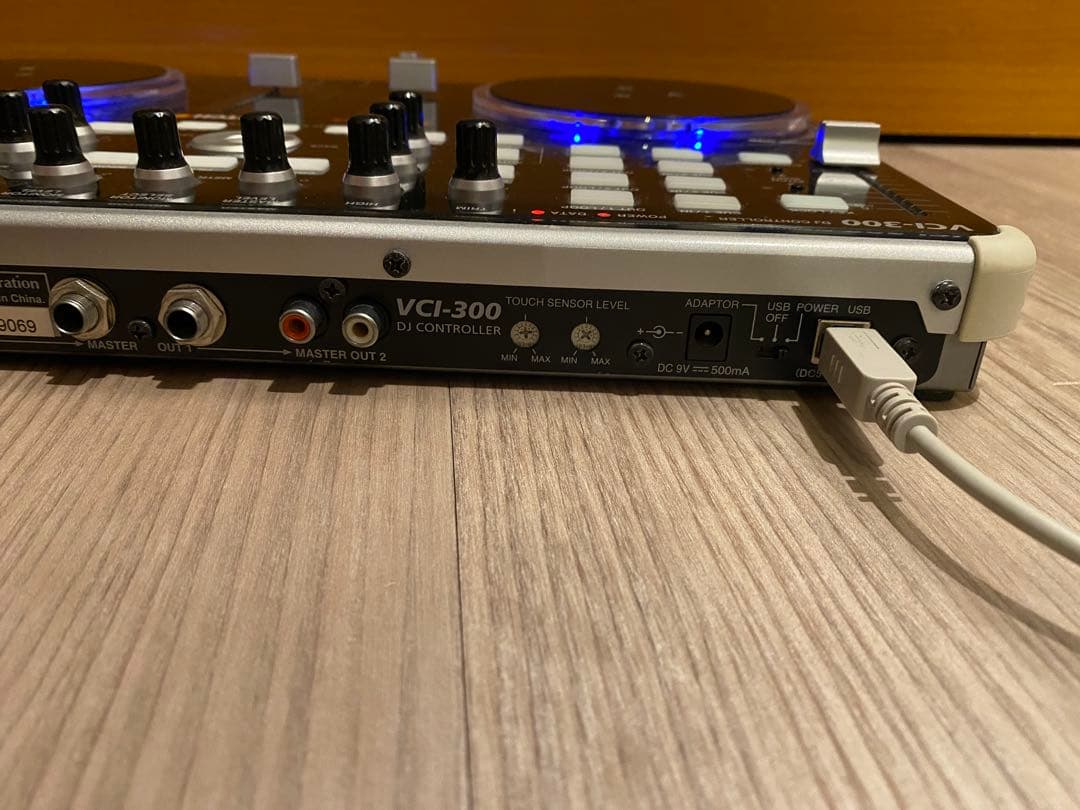 Vestax VCI-300 DJコントローラー