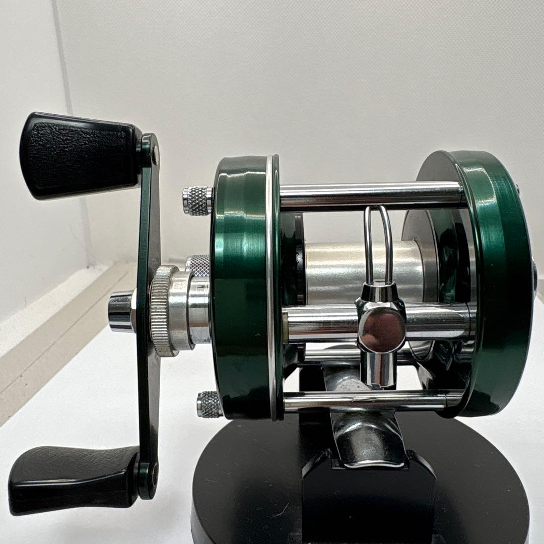 ABU Ambassadeur 5000D ベイトリール