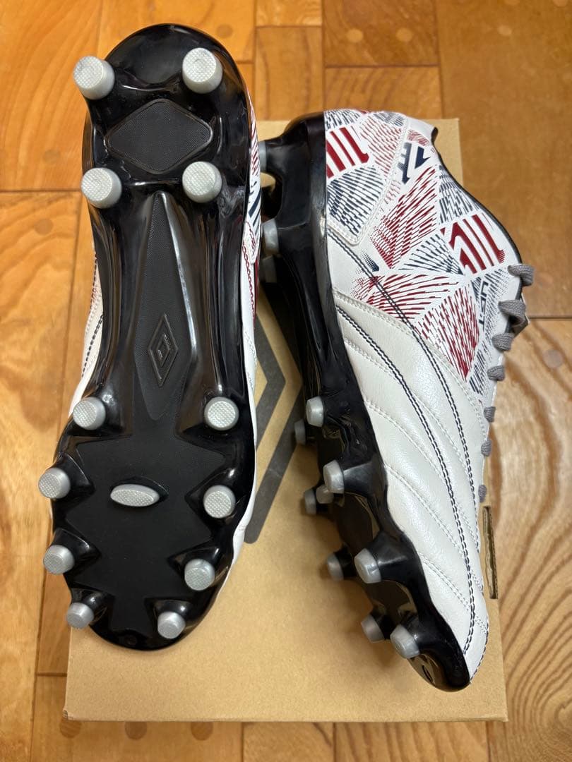 新品　超大特価　アンブロ　アクセレイター b-rush V2 HG 27cm