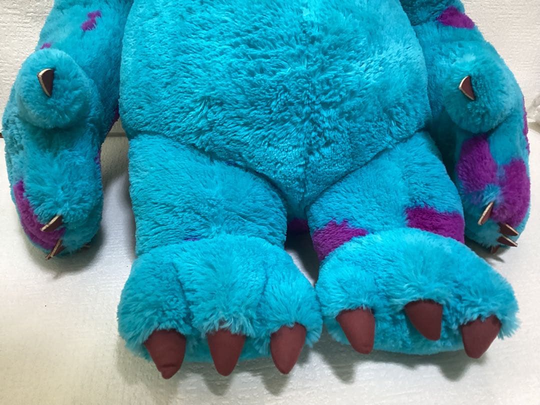 ディズニー・ピクサー映画　モンスターズ・インク　サリー　ぬいぐるみ