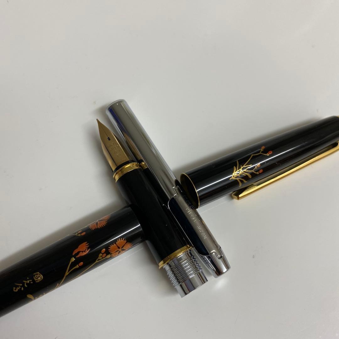 未使用　パイロット　万年筆　金色　花柄　750 18k 撫子　國光曾　ゴールド