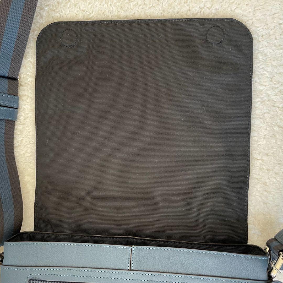 【美品】coach ショルダーバッグ オールレザー くすみブルー 斜め掛け