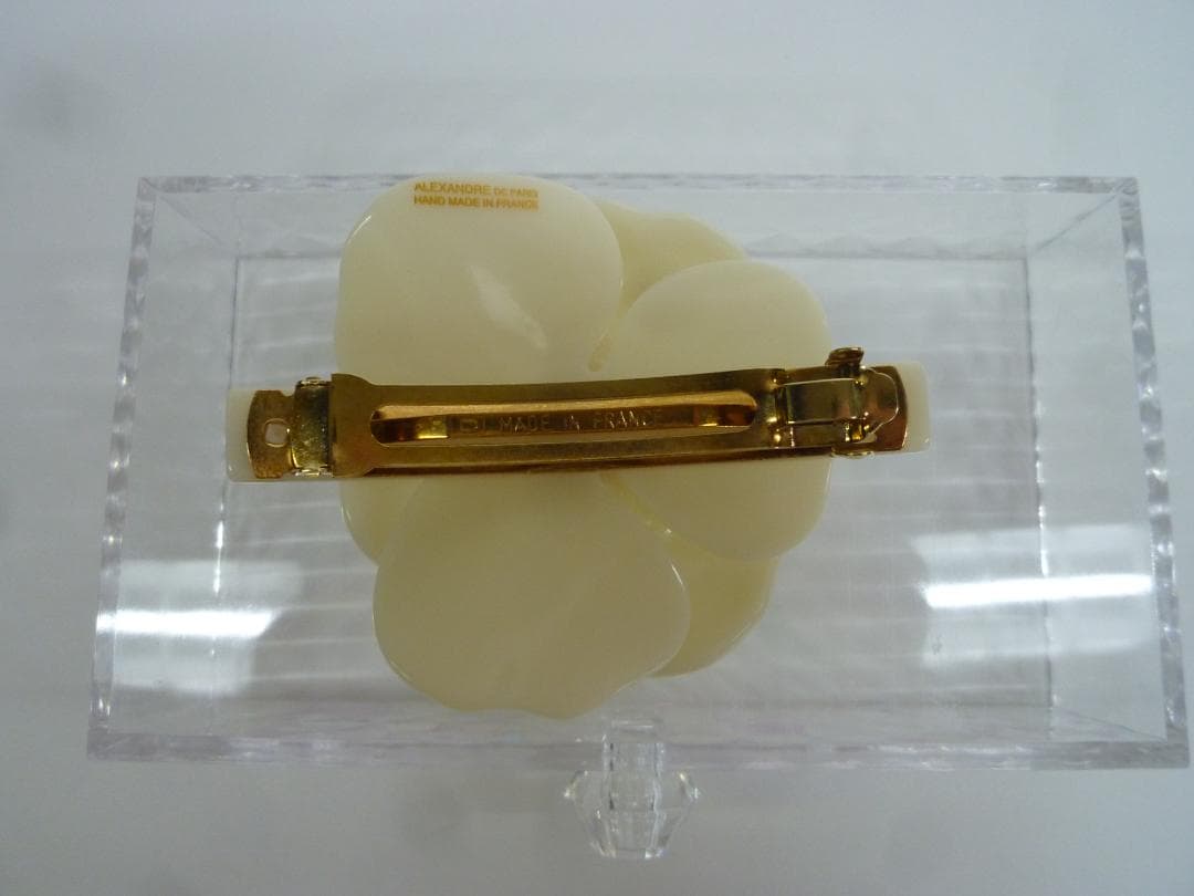 ALEXANDLE お花型バレッタ