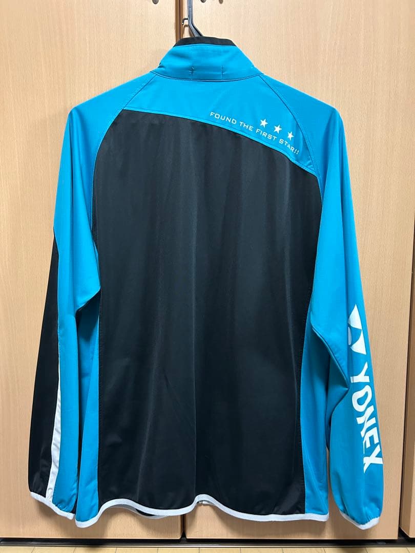 ヨネックス　ウォームアップウェア　Lサイズ