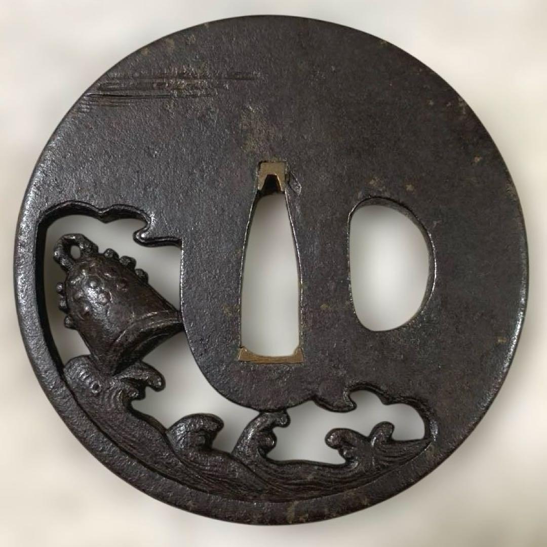 B-50 鍔　鉄地　武具　刀装具　日本刀　骨董品　時代物　美術品　工芸品