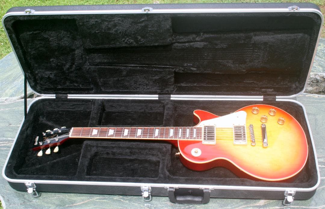 1997年 Orville Les Paul Standard ＋フライトケース