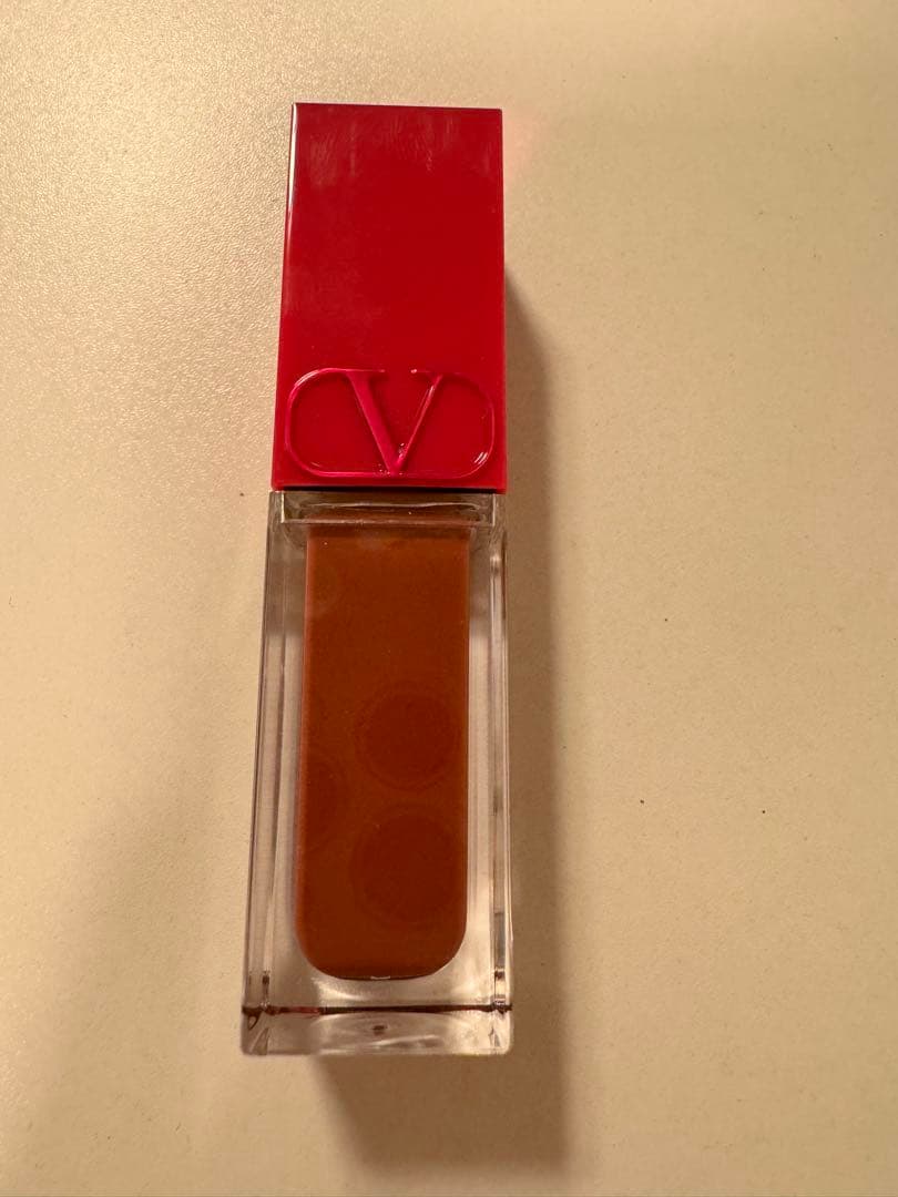 リップグロス Valentino Puffer Gloss 122A/103R/140R