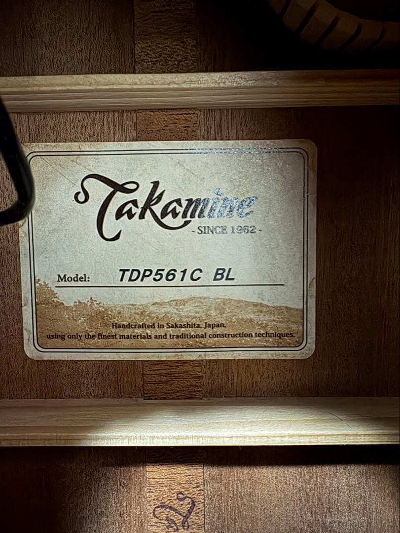 ギター　エレアコ　Takamine TDP561C +ハードケース