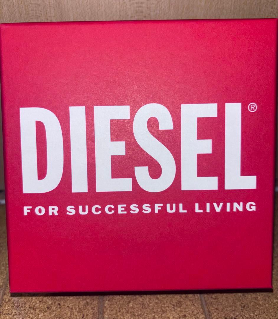【新品未使用】DIESEL レディースシルバーベルト