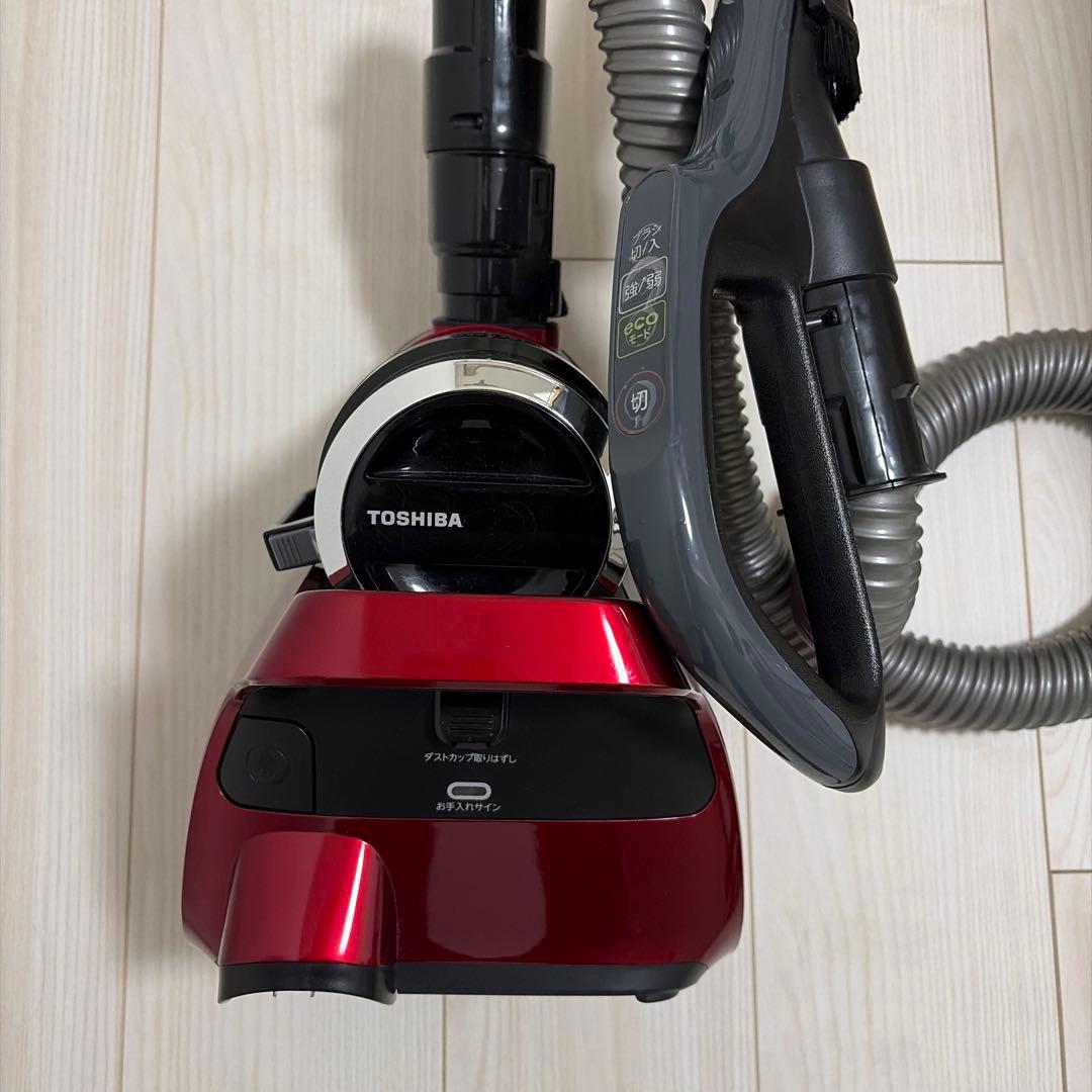 【TOSHIBA】サイクロン式クリーナー