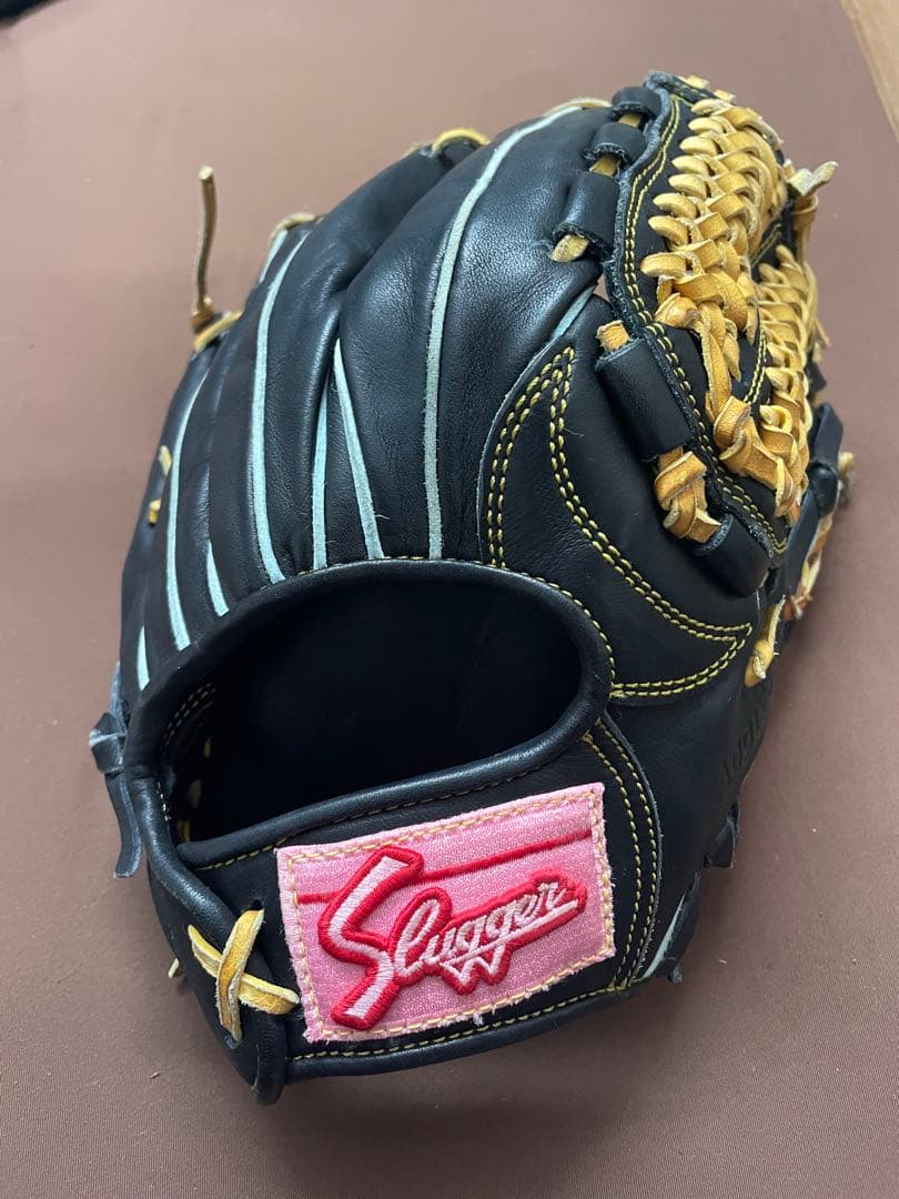 MC7　Slugger 軟式グローブ 黒/茶