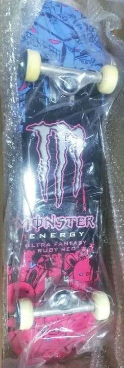 MONSTER ENERGY スケートボード