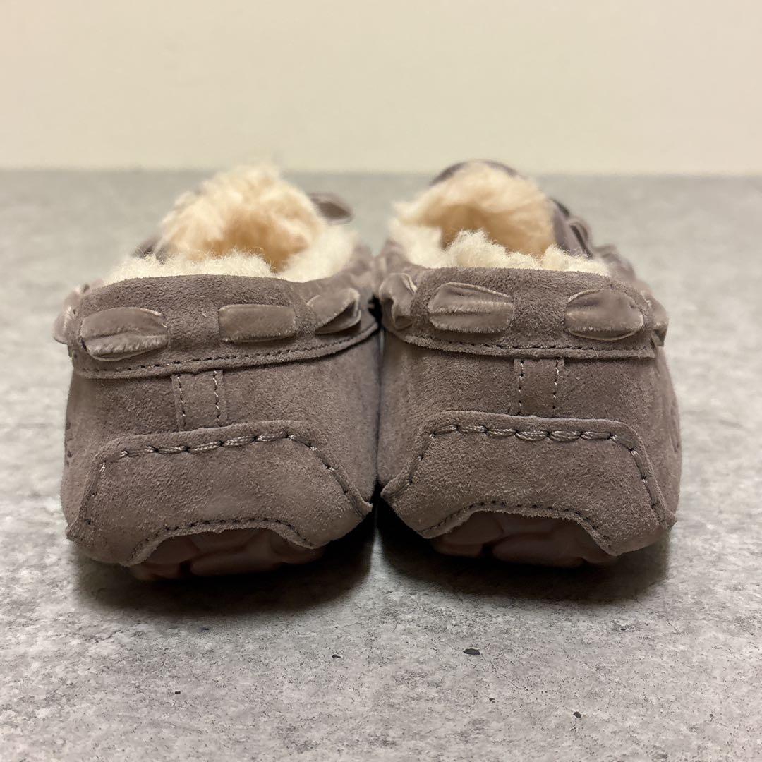 レア✨️未使用✨️UGG アグ モカシン ダコタ ブローチ スリッポン SYGR