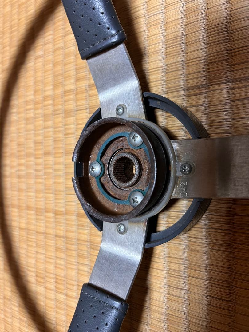 Jeep チェロキーXJステアリングホイール 3スポーク