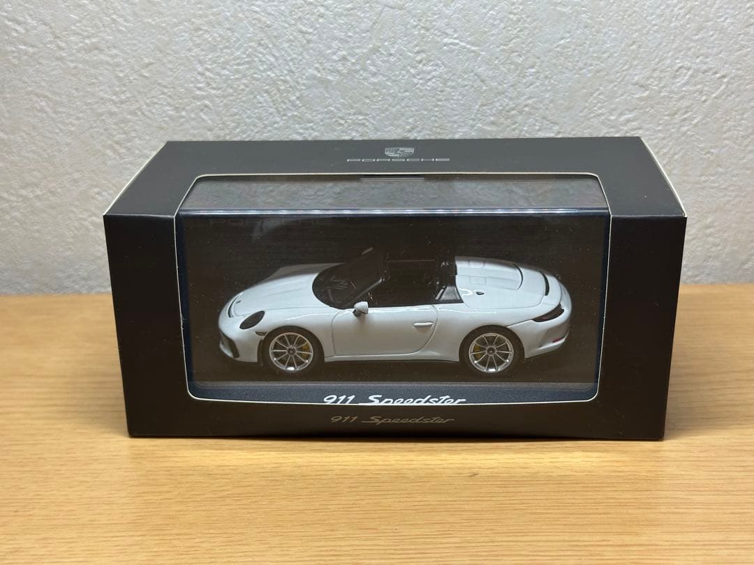 1/43 ポルシェ 911スピードスター　ホワイト