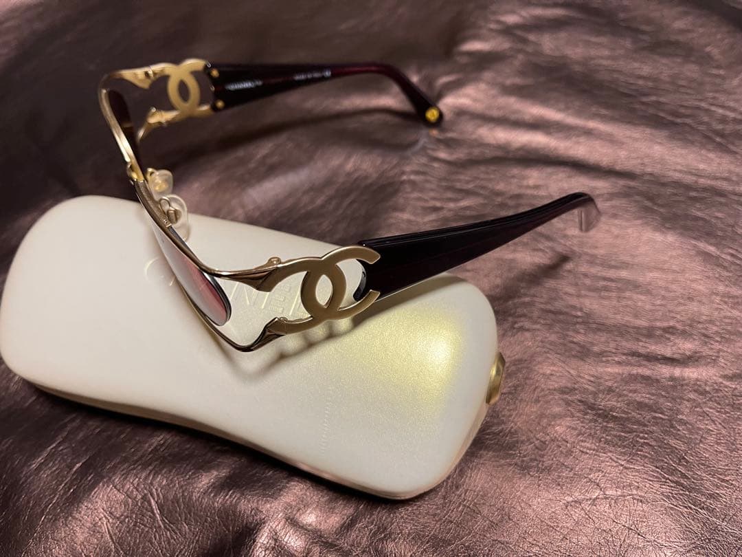CHANEL ゴールド サングラス