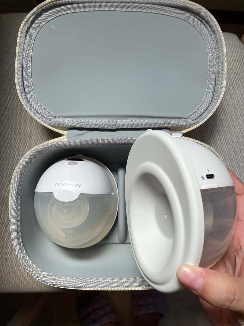 momcozy ハンズフリーポンピングデバイス