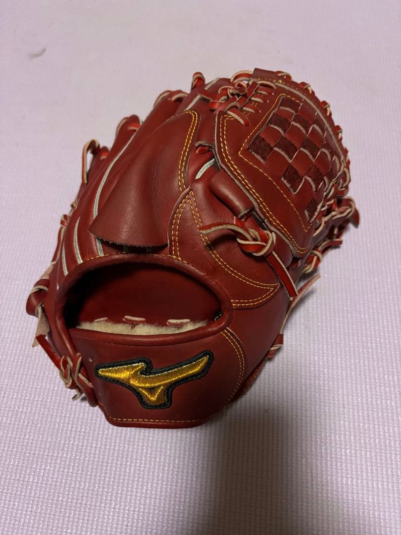 ミズノプロクラシック　軟式投手用グラブ