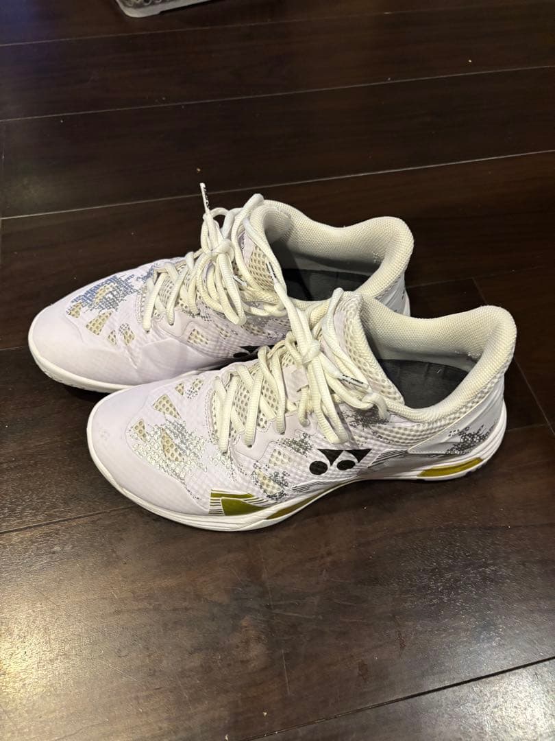 ヨネックス　バドミントンシューズ　エクリプション　27センチ　SHBELZ3M