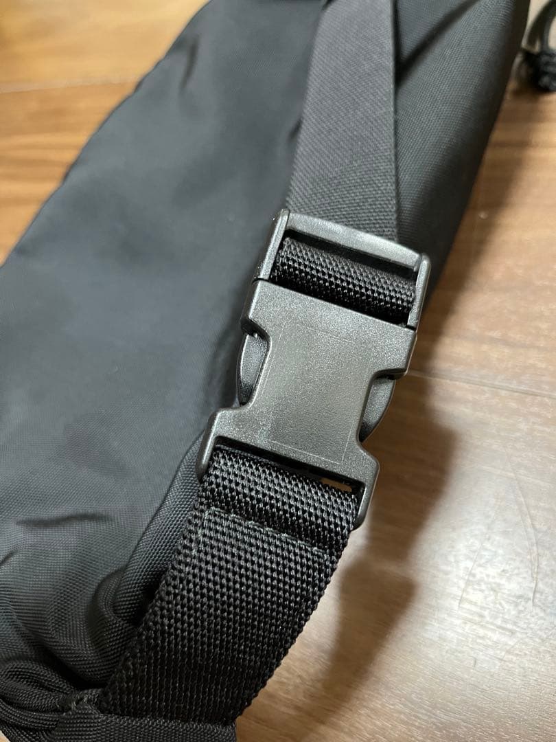 BALENCIAGA ボディバッグ ブラック