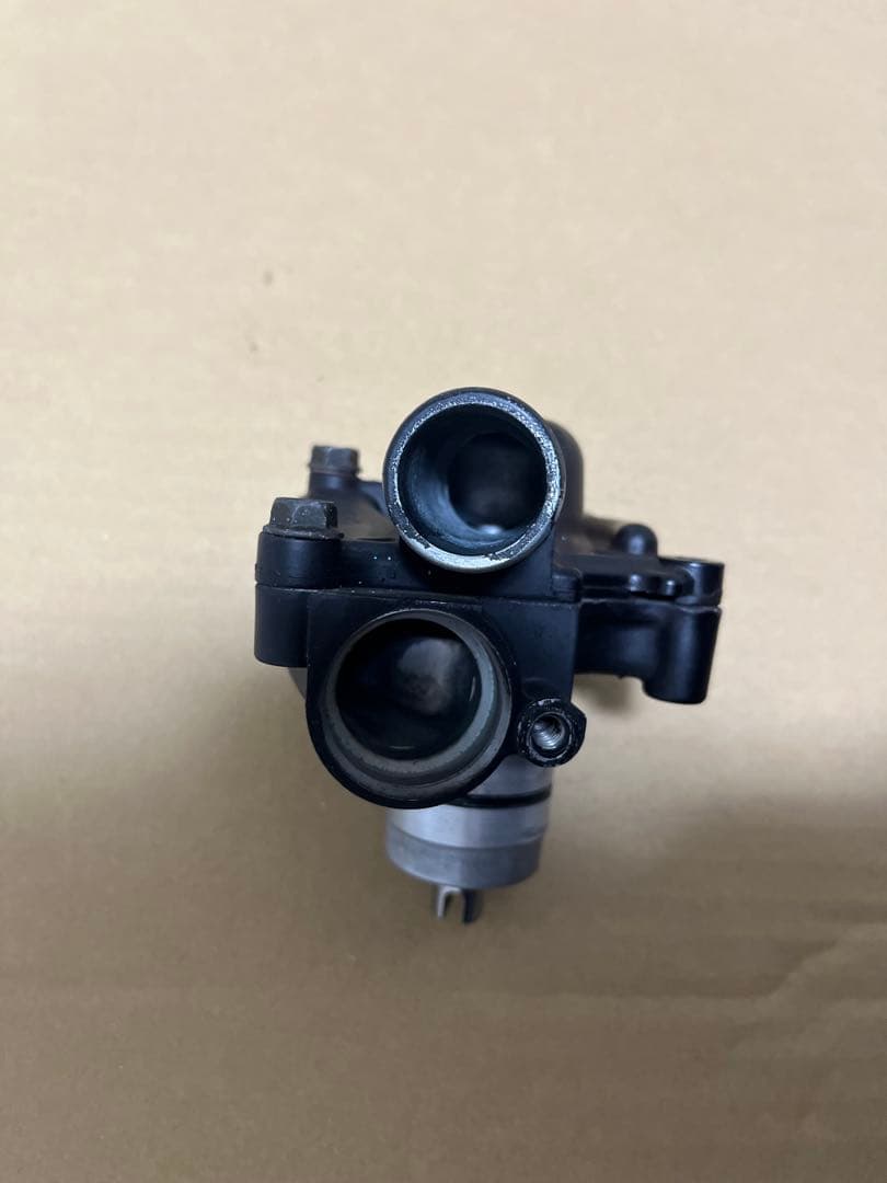 【価格相談可】GPZ900R 純正ウォーターポンプ　A16外し