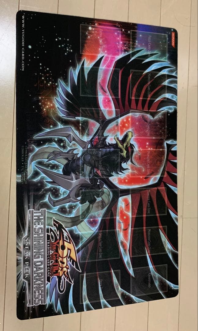 【最安値】遊戯王 公式 プレイマット ブラックフェザー・ドラゴン