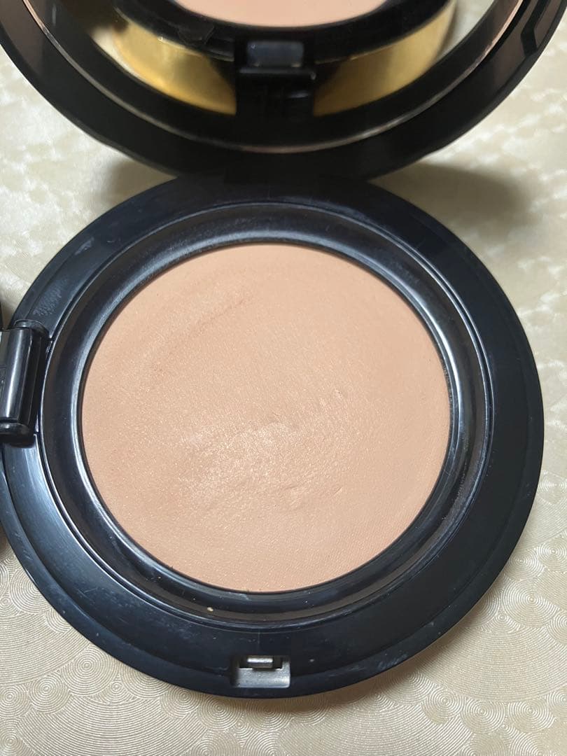 イヴ・サンローラン　YSL ファンデーション　パウダーファンデーション　アンクル