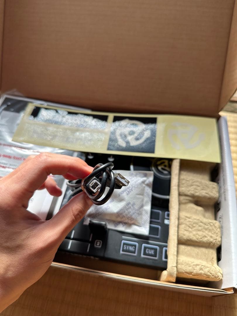 〘 コニ〙Numark Party Mix DJコントローラー