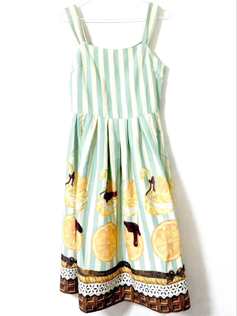 t*中様 【新品】エミリーテンプルキュート スワンシュー柄 ジャンパースカート