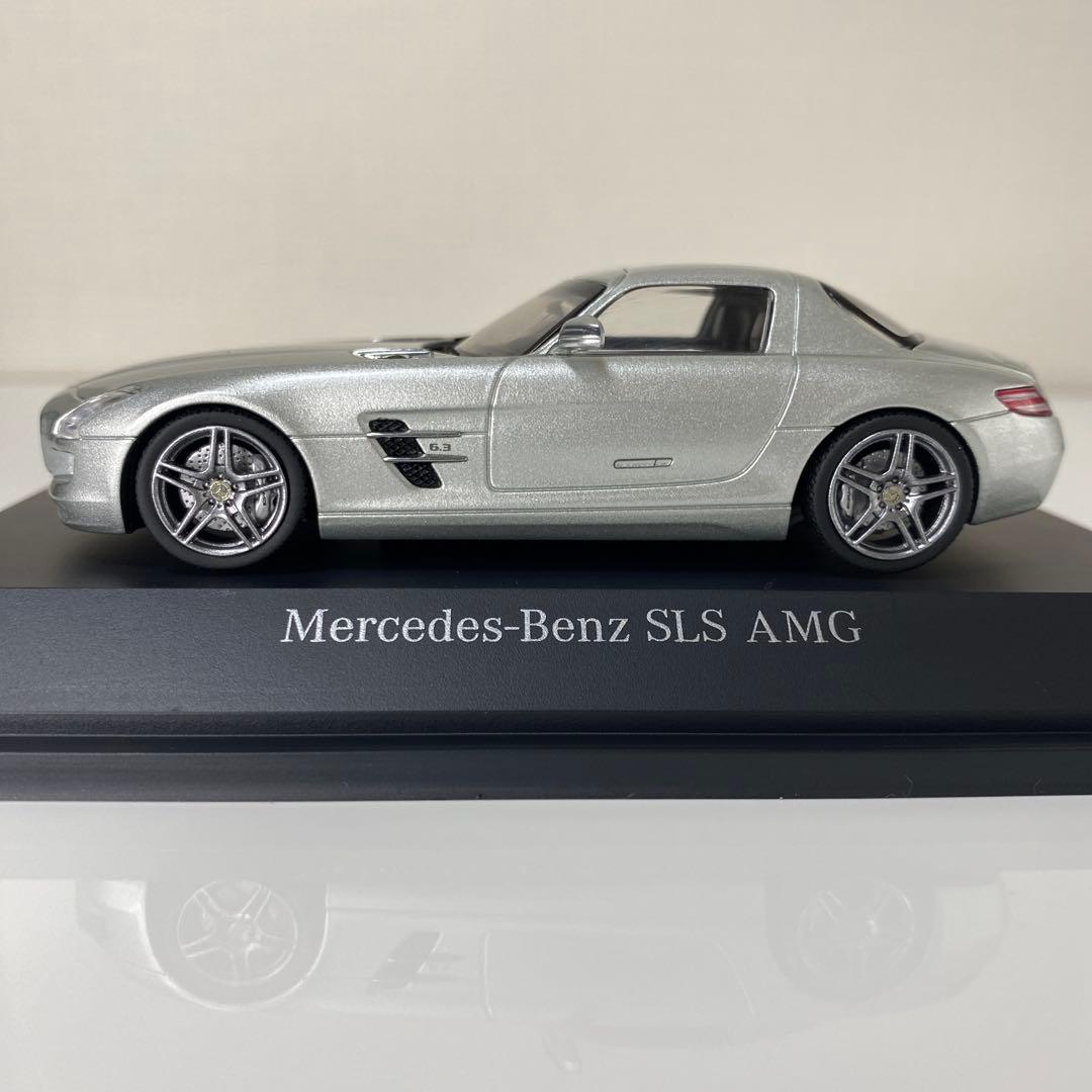 ミニカー 1/43 Mercedes-Benz SLS AMG /Schuco