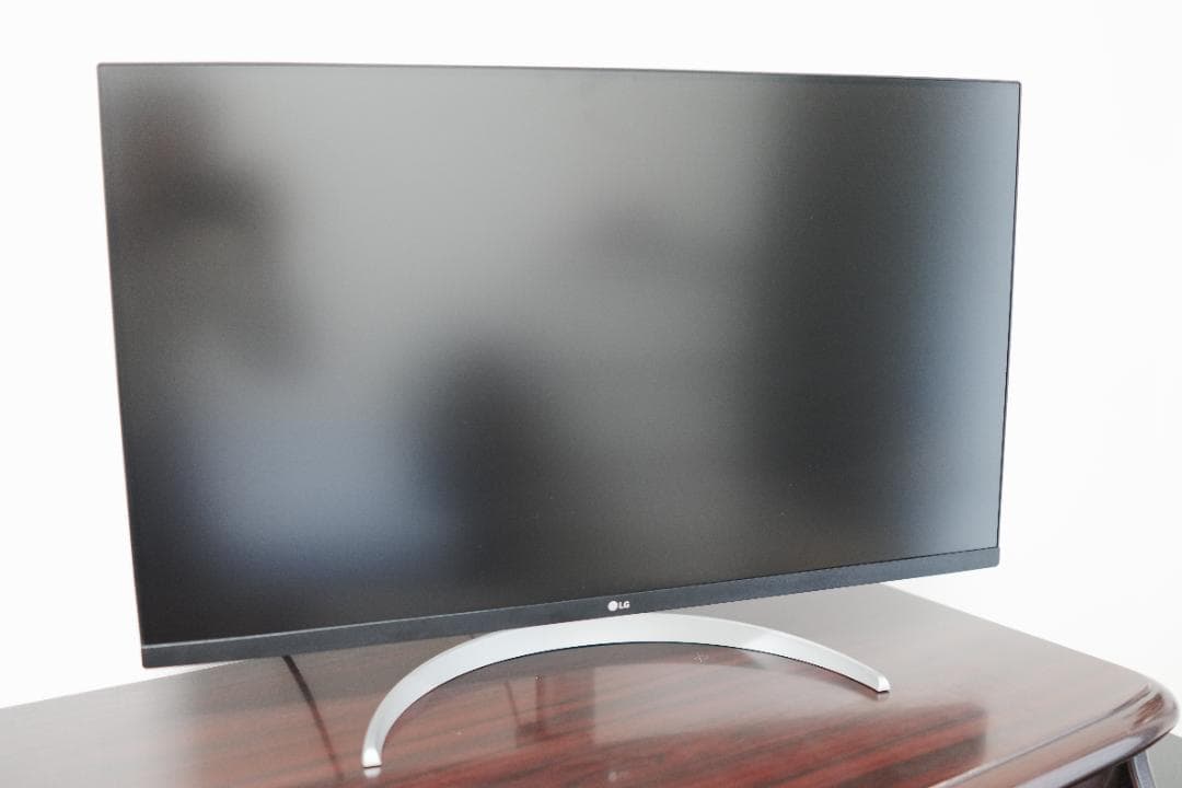 LG 4Kモニター 32UP550N-W 31.5インチ