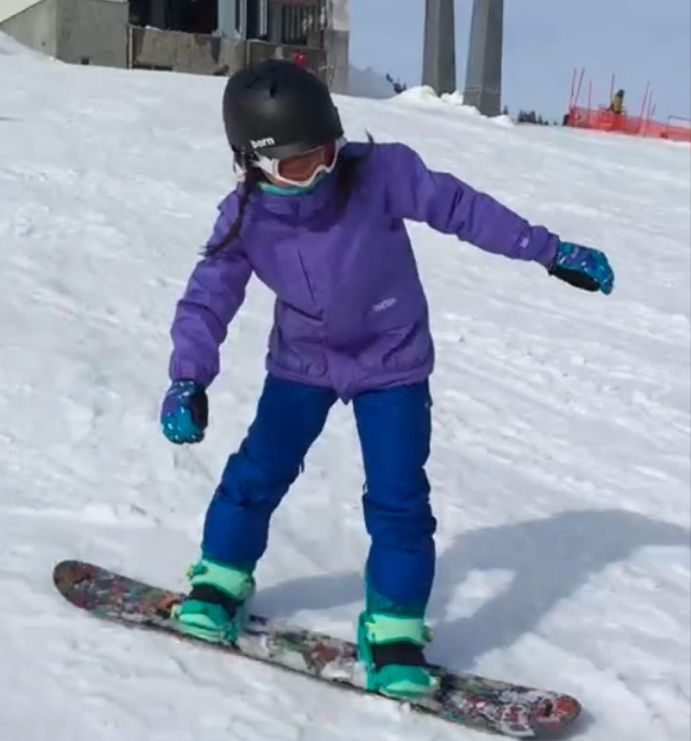 子ども用スノーボードウェア（紫・青）