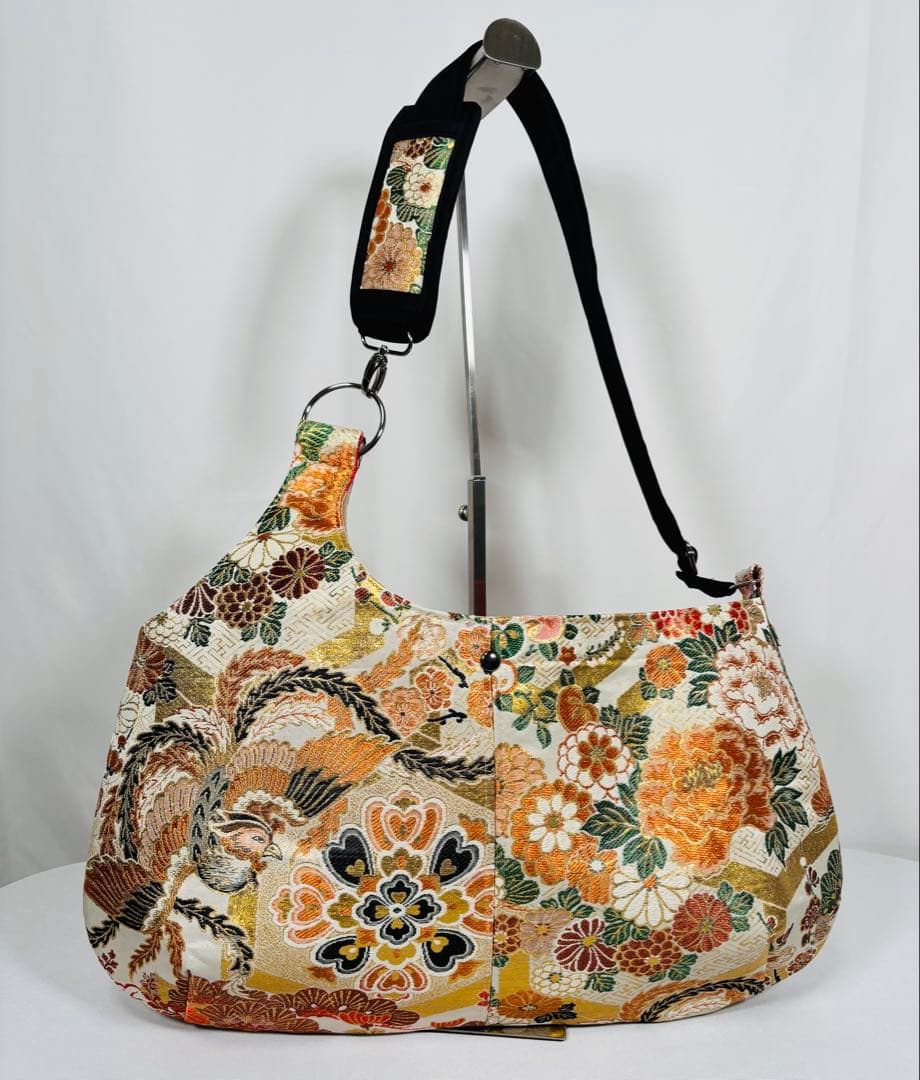 帯バッグリメイク　773番アシンメトリーBIGリバーシブル(肩あて飾り付き)