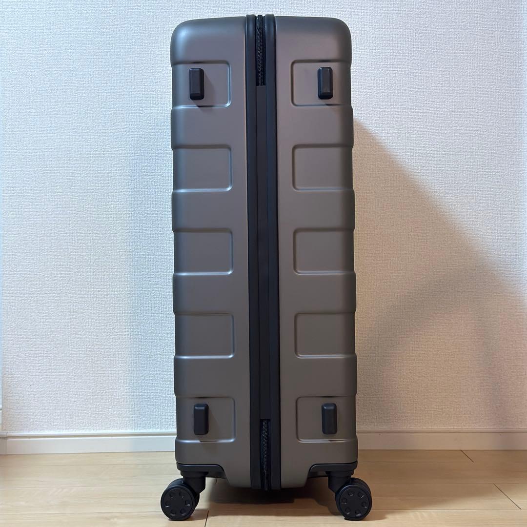 無印良品　バーを自由に調節できるハードキャリーケース　75L