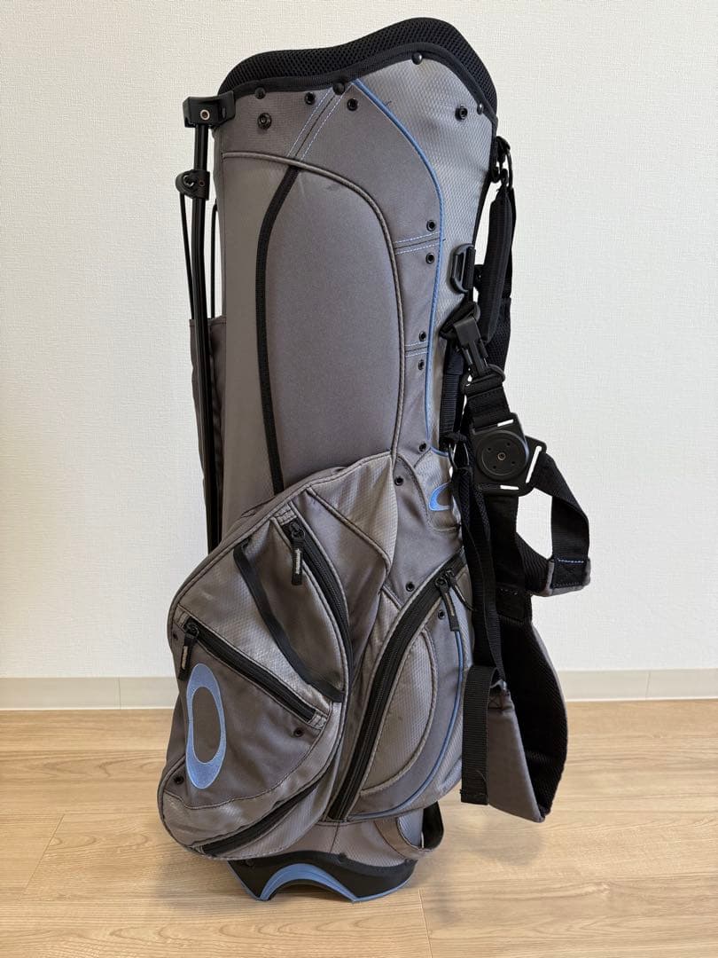 Oakley グレー スタンドキャディバッグ