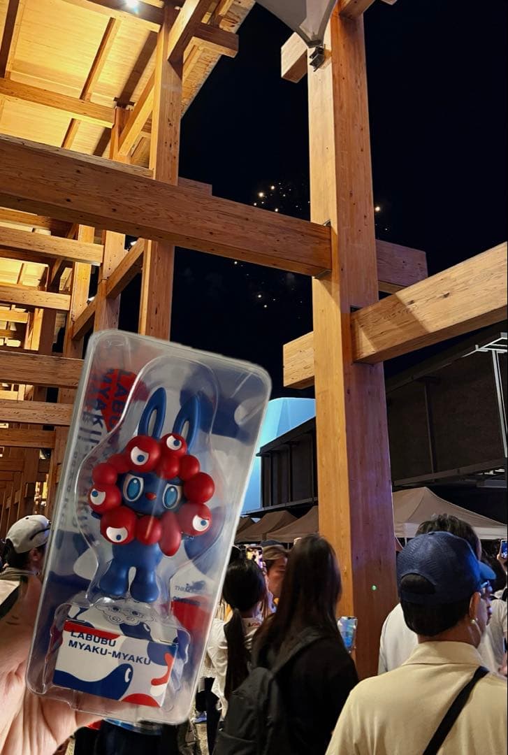 万博限定　LABUBU MYAKU-MYAKU ラブブ　ミャクミャク　おまけつき