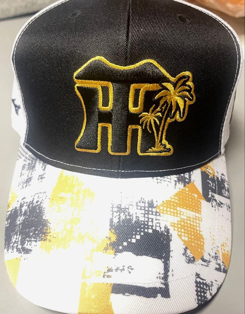 新品未使用 阪神タイガース 沖縄・宜野座キャンプ限定 関係者 レアキャップ