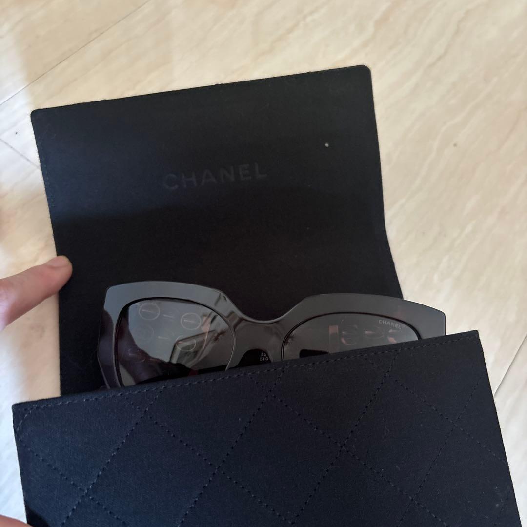 た*や様 CHANELサングラス