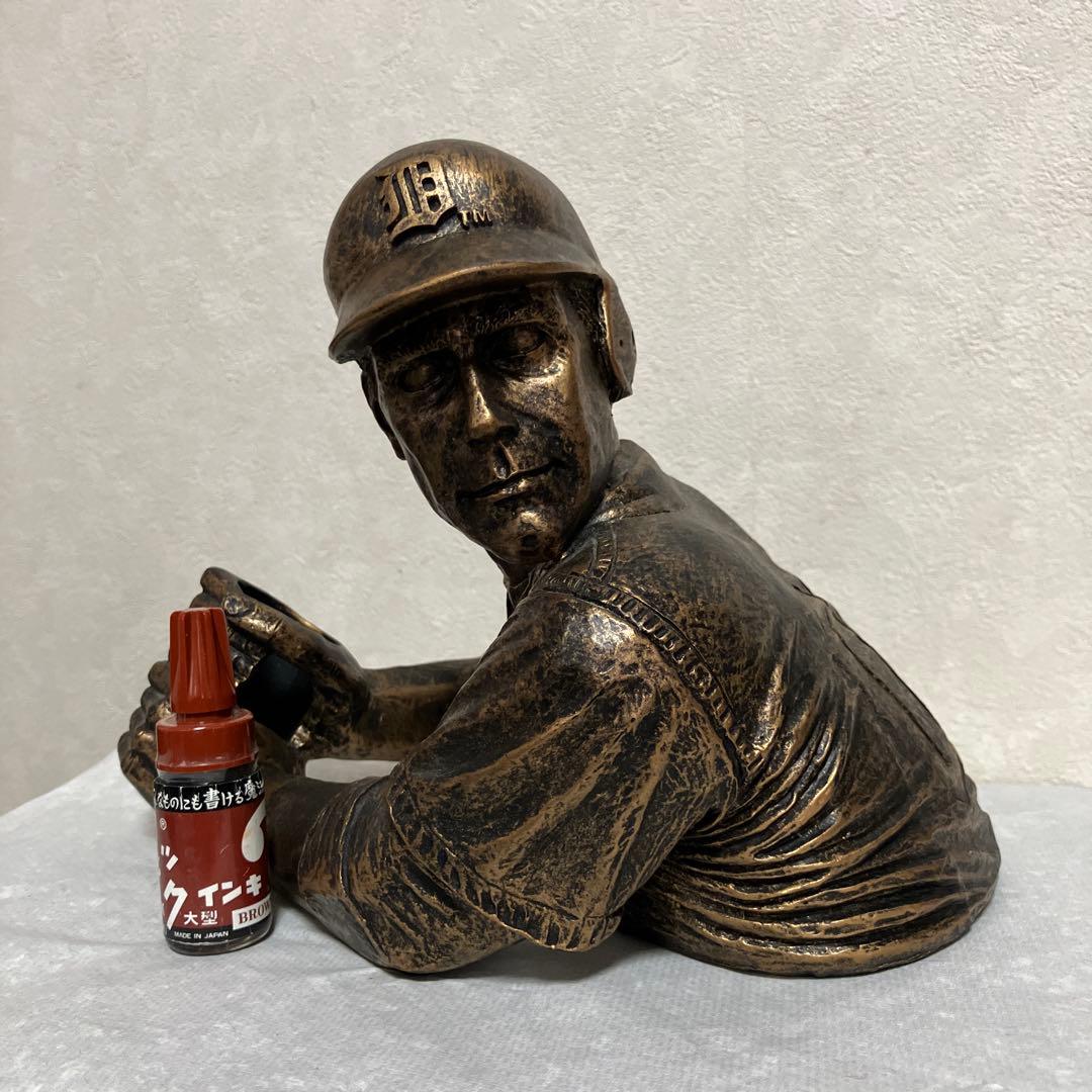 Detroit tigers ブロンズ像　置物