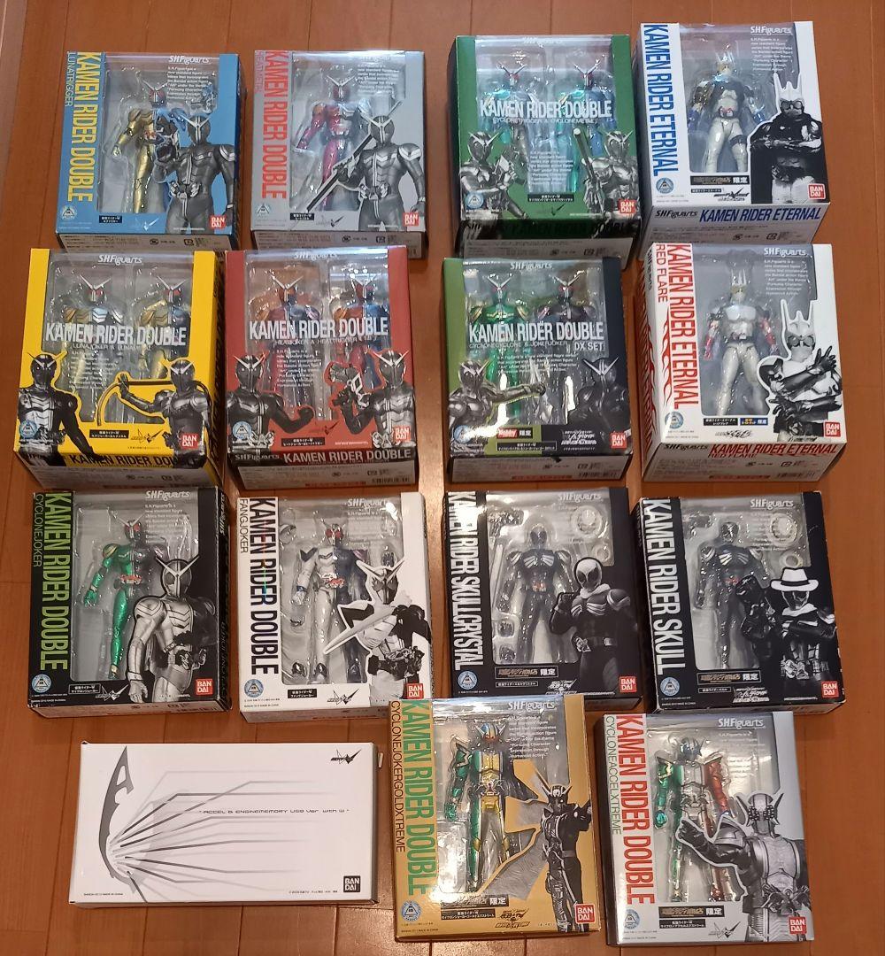 仮面ライダーW フィギュア & アクセル エンジン ウェザー USB まとめ売り