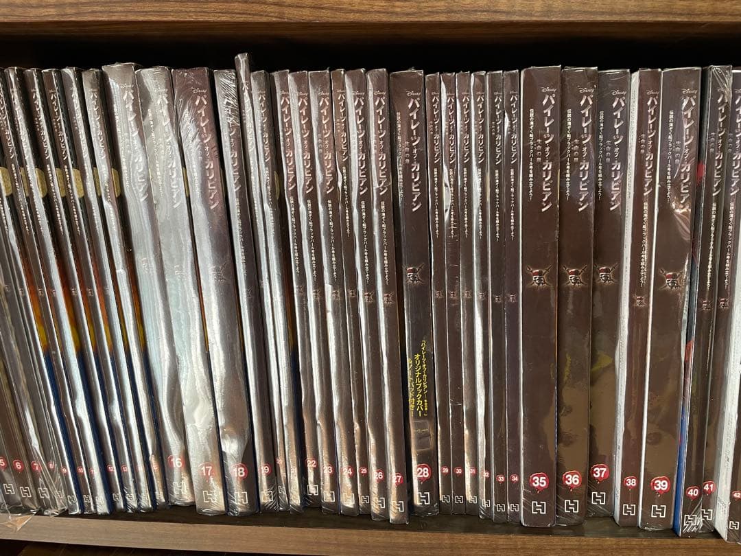 木造帆船模型　パイレーツ・オブ・カリビアン アシェット　1〜100ブラックパール