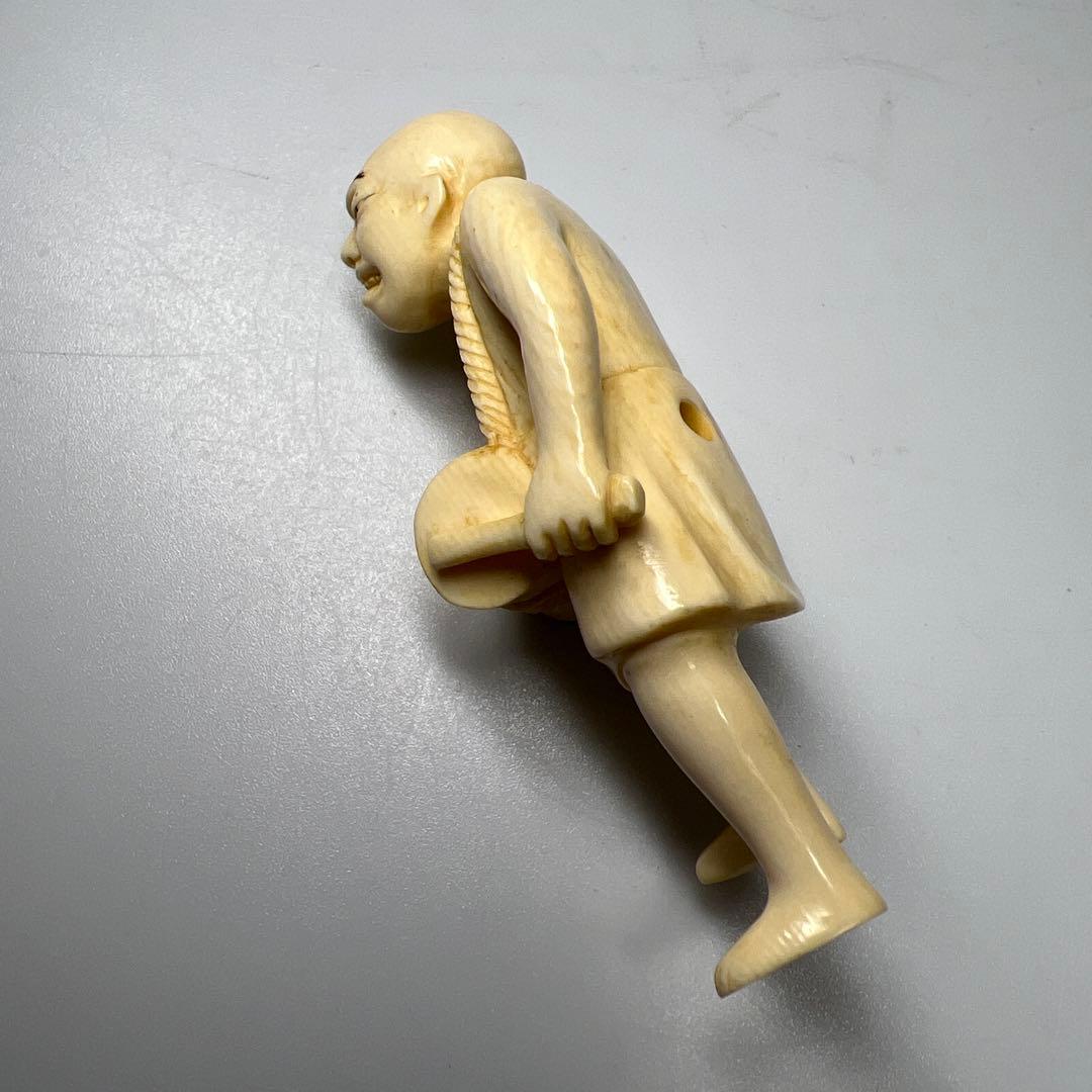 専用　在銘和彫人物根付　18g 東Y8-0206☆2Fトヒコオ