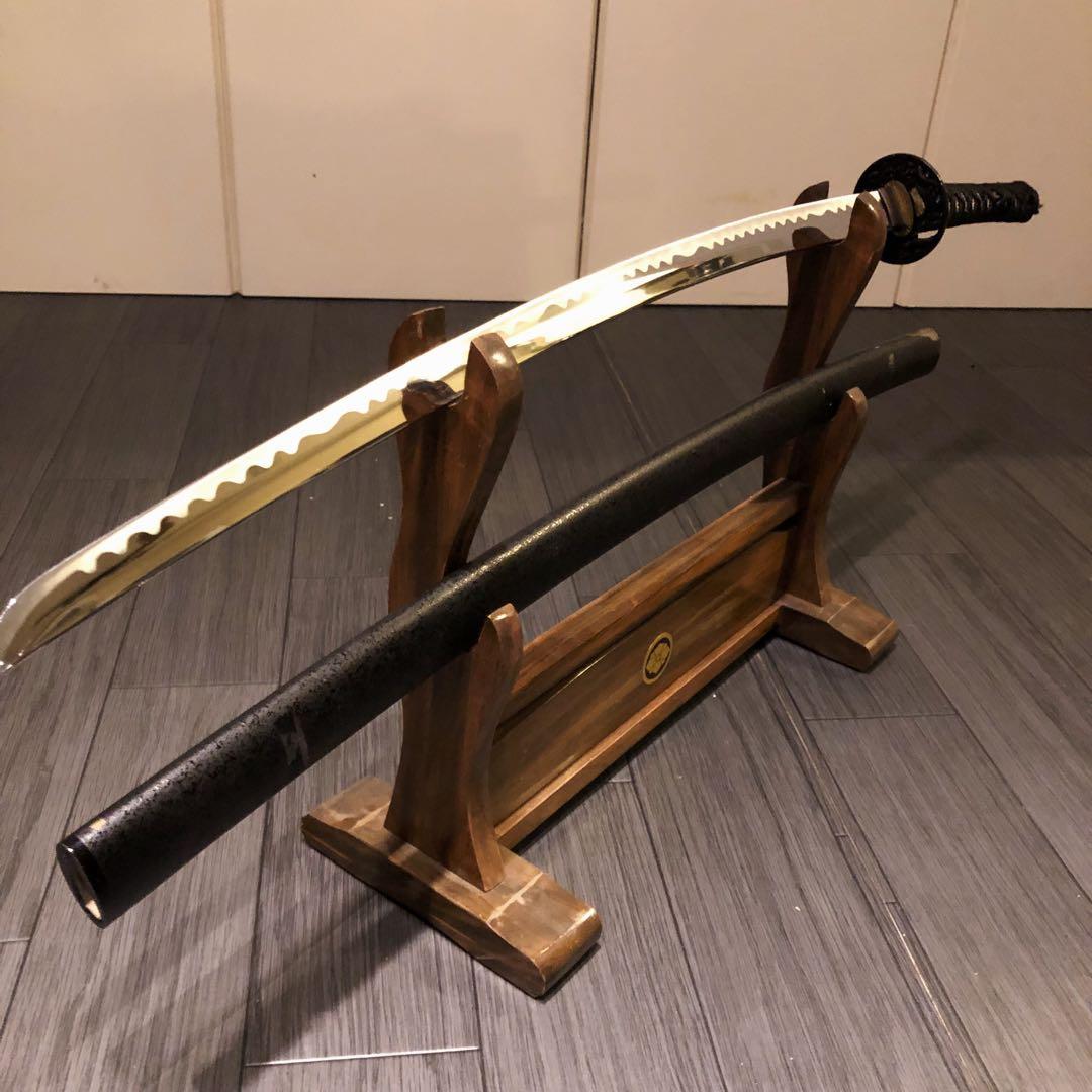 高級模造刀　優波紋　黒拵え　太刀　居合刀