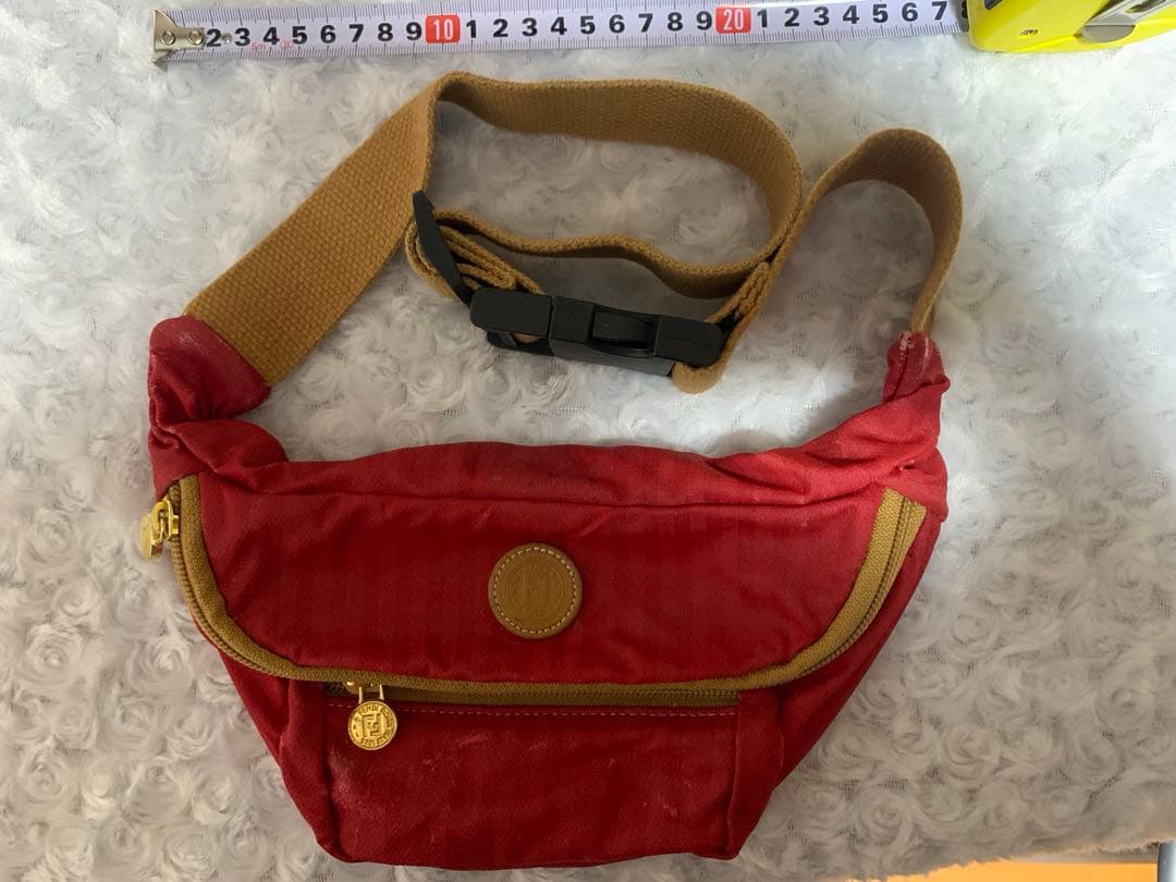 レア♡フェンディ　【ビンテージ】ボディバッグ　FENDIウエストポーチ